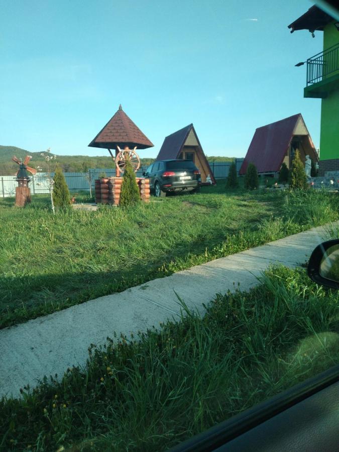 La Capra Vecinului Vila Oglinzi Exterior foto